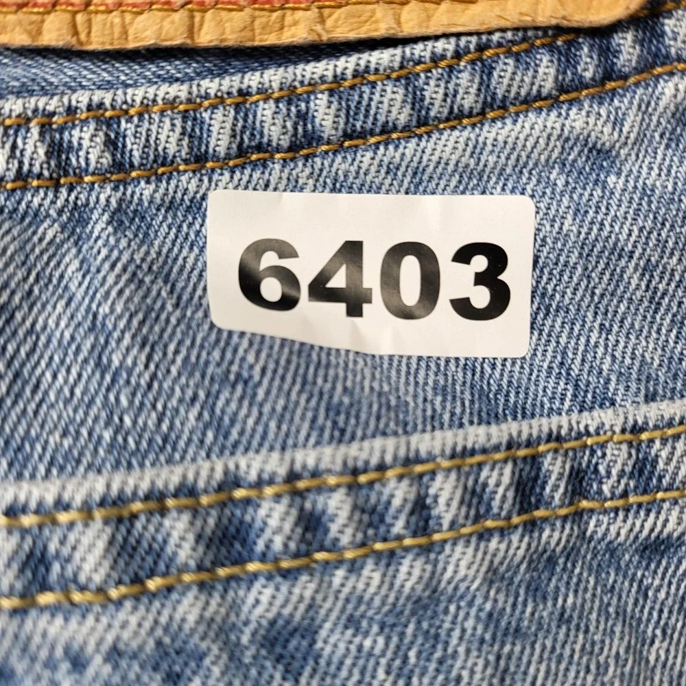 Levis 501 Jeans Mens 31x29 Light Wash Blue Button Fly Straight Leg Denim Pants